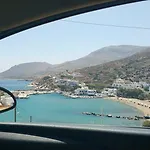 Nyaraló Sikinos View *
