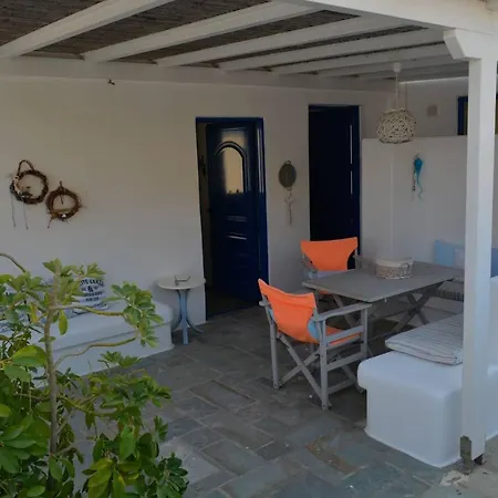 Casa de Férias Sikinos View Alopronia