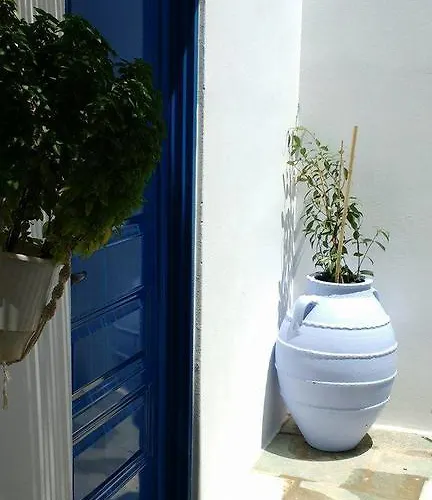 בית נופש Sikinos View Alopronia