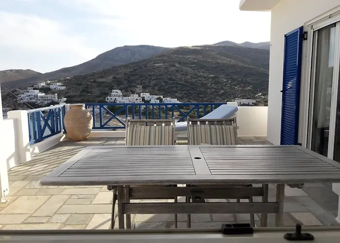 בית נופש Sikinos View Alopronia