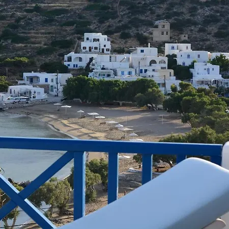 Дом отдыха Sikinos View Alopronia