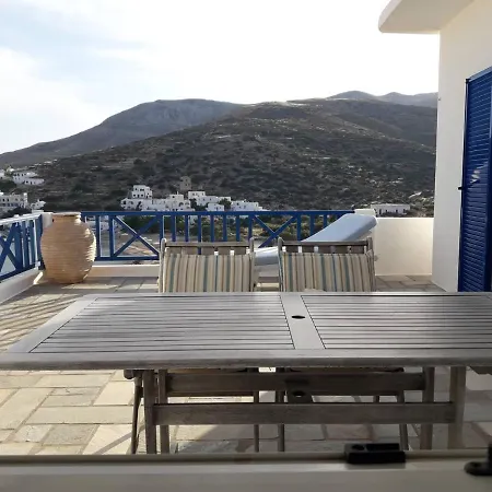 Дом отдыха Sikinos View Alopronia